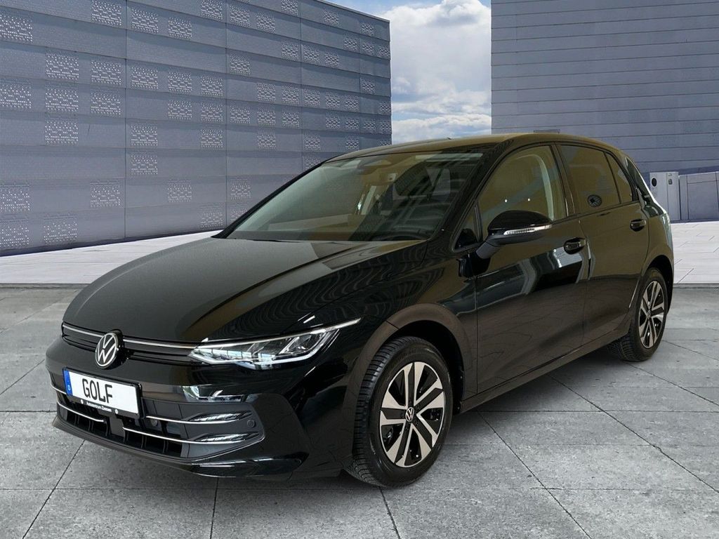 Volkswagen Golf 2026 г. Чёрный, пробег 1500 км