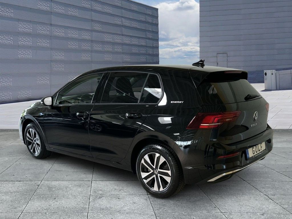 Volkswagen Golf 2026 г. Чёрный, пробег 1500 км