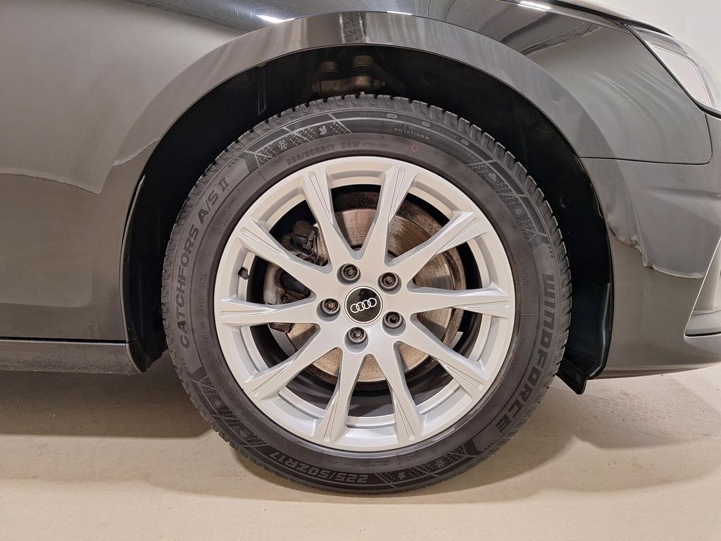 Audi A4 2022 г. Чёрный, пробег 53300 км