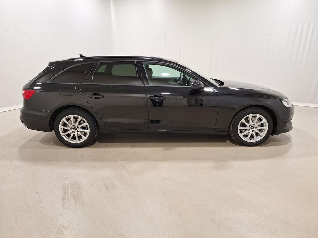 Audi A4 2022 г. Чёрный, пробег 47060 км