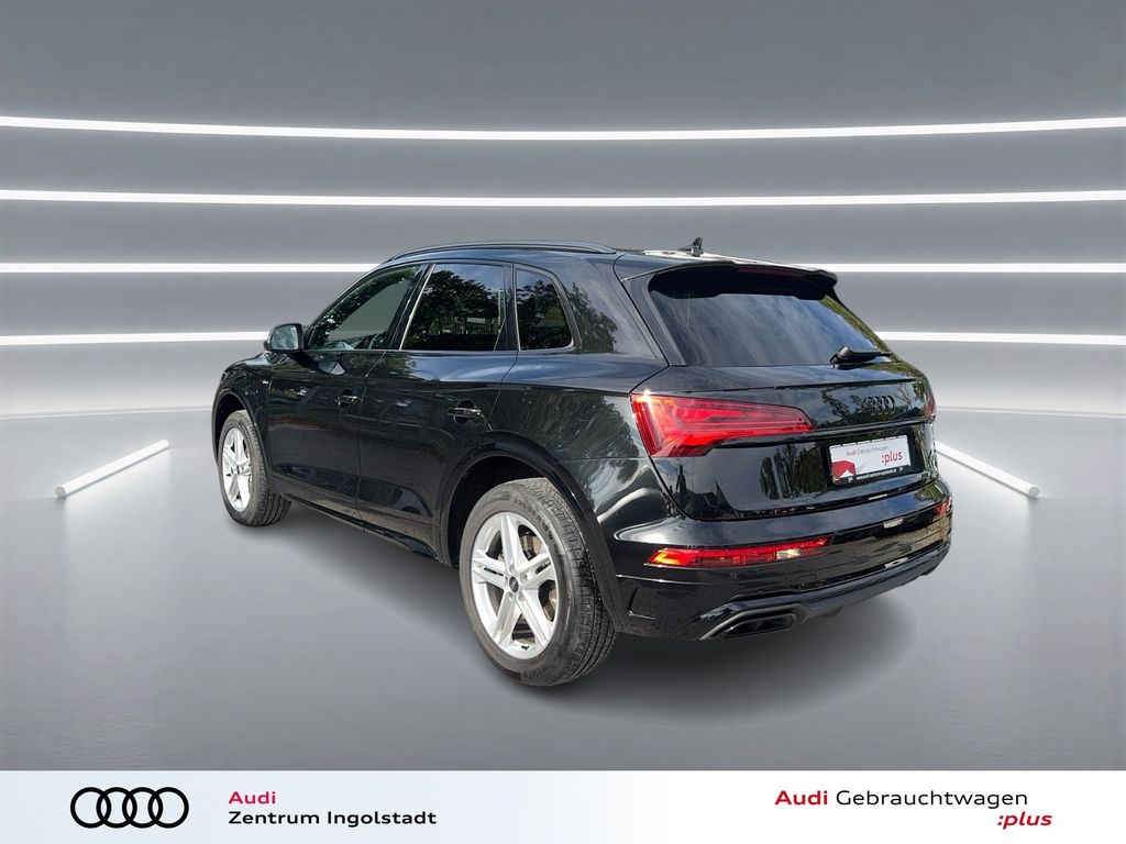 Audi Q5 2023 г. Чёрный, пробег 22048 км