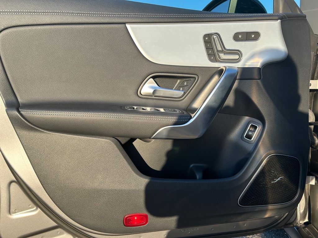 Mercedes-Benz CLA 45 AMG 2023 г. Серый, пробег 46783 км