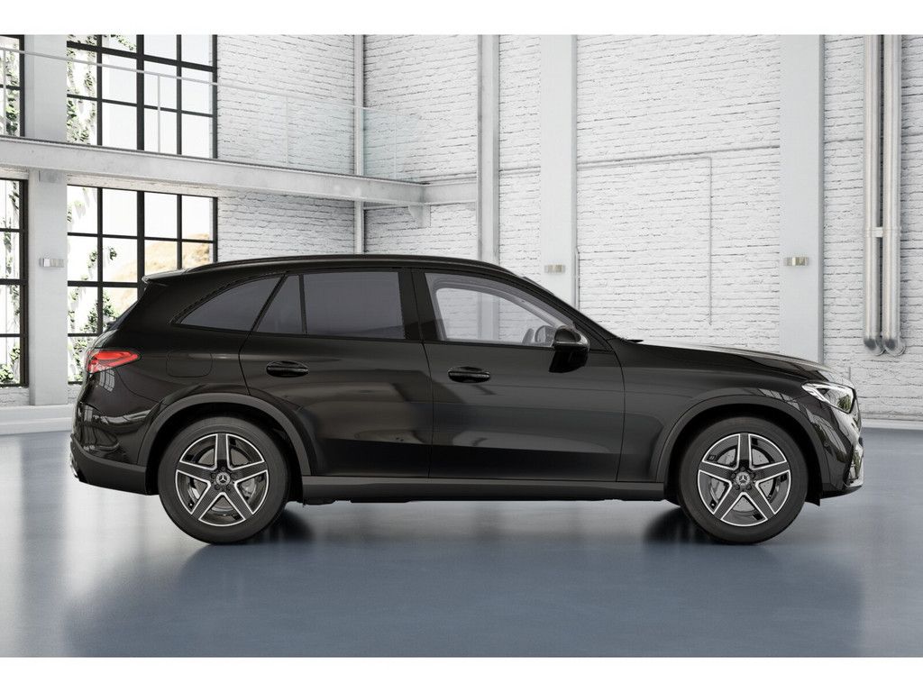 Mercedes-Benz GLC 200 2025 г. Чёрный, пробег 13923 км