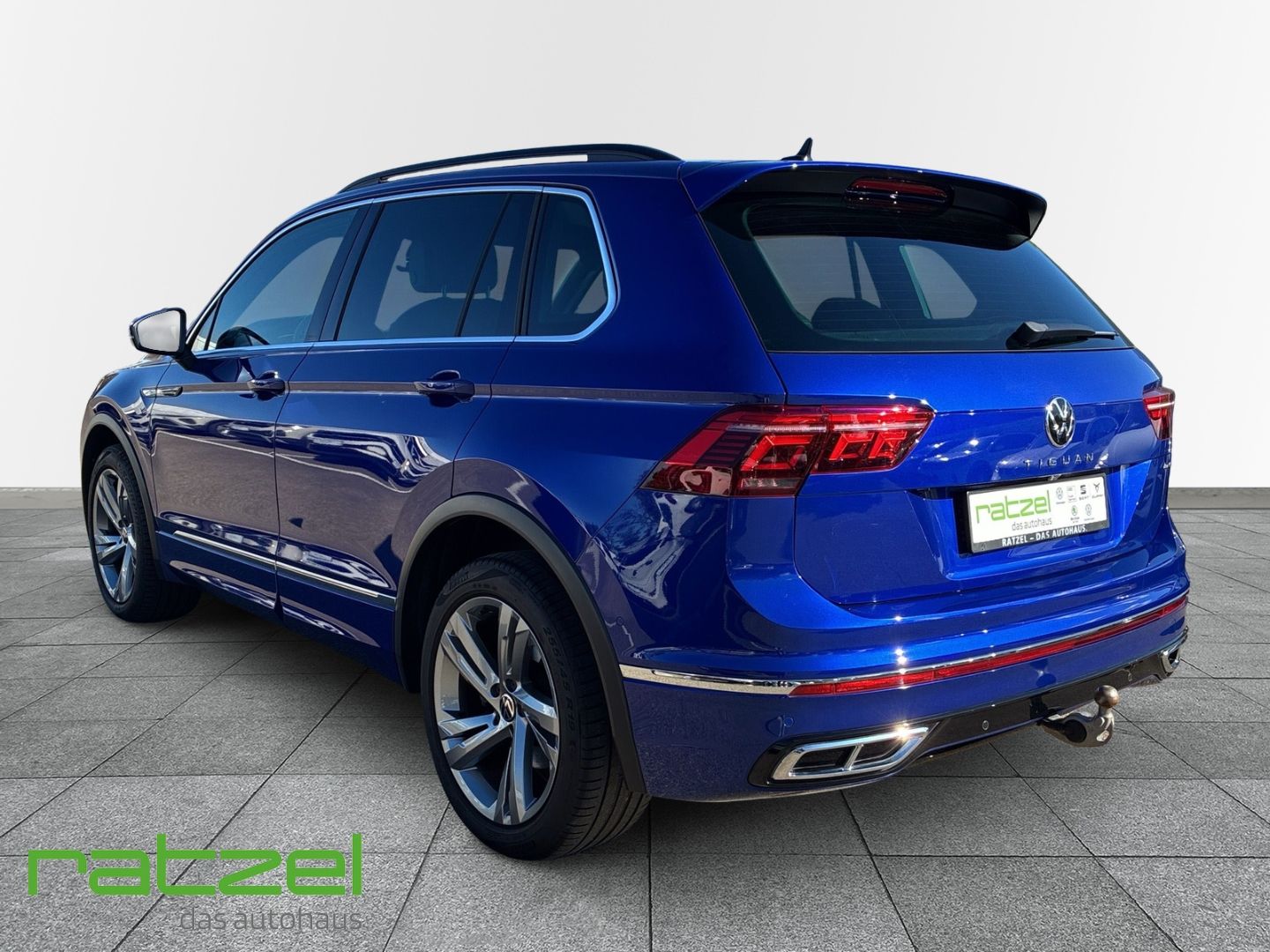 Volkswagen Tiguan 2022 г. Синий, пробег 49862 км