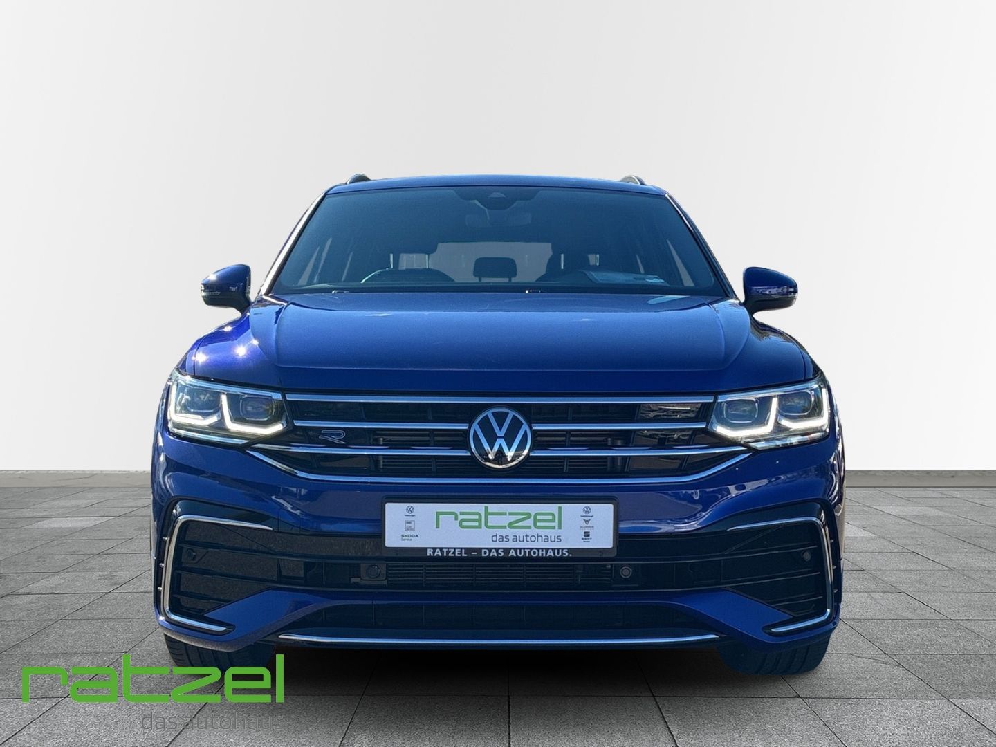 Volkswagen Tiguan 2022 г. Синий, пробег 49862 км