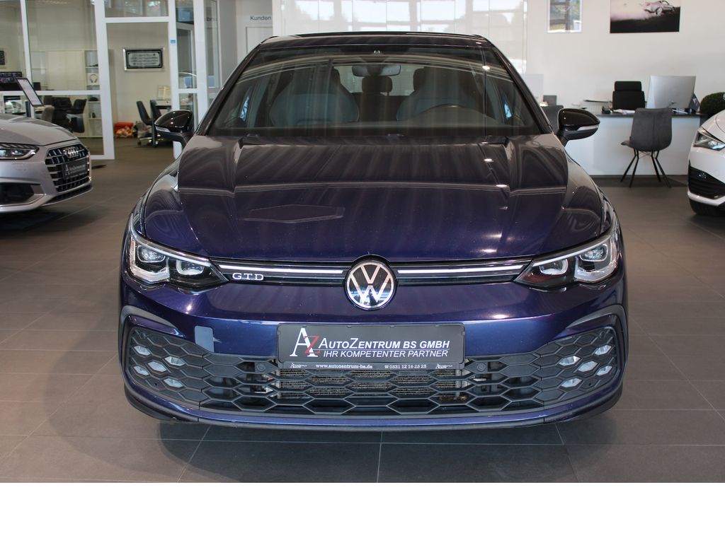 Volkswagen Golf 2022 г. Синий, пробег 59000 км
