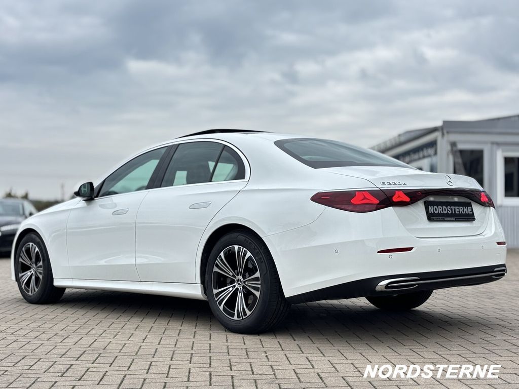 Mercedes-Benz E 220 2025 г. Белый, пробег 25532 км