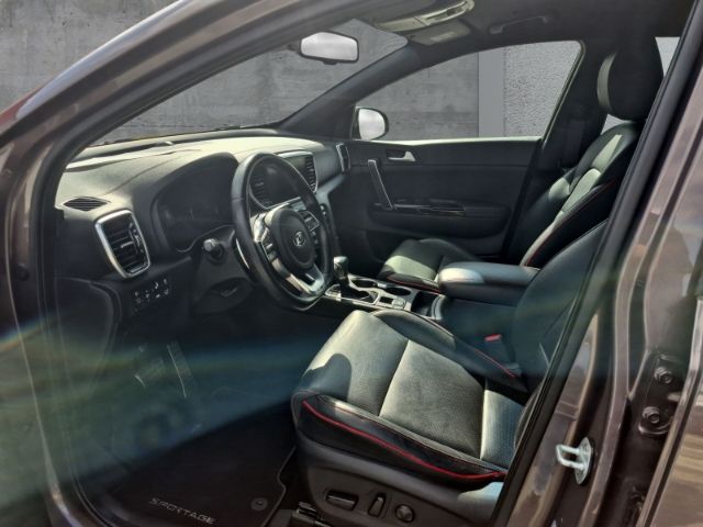 Kia Sportage 2021 г. Коричневый, пробег 58200 км