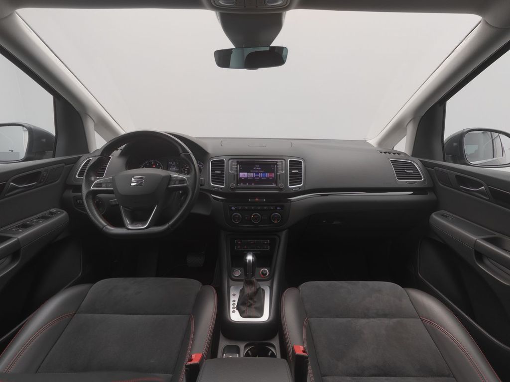 SEAT Alhambra 2022 г. Чёрный, пробег 50200 км
