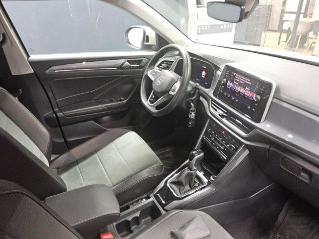 Volkswagen T-Roc 2023 г. Серый, пробег 24000 км