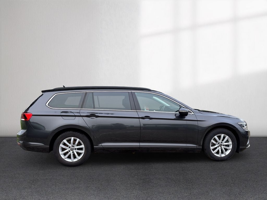 Volkswagen Passat 2022 г. Серый, пробег 47514 км