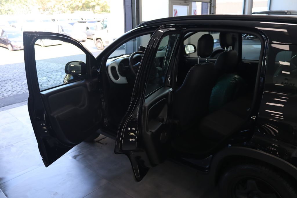 Fiat Panda 2021 г. Чёрный, пробег 35958 км