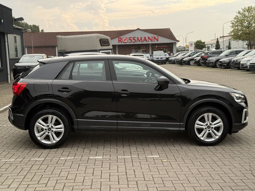 Audi Q2 2023 г. Чёрный, пробег 43046 км