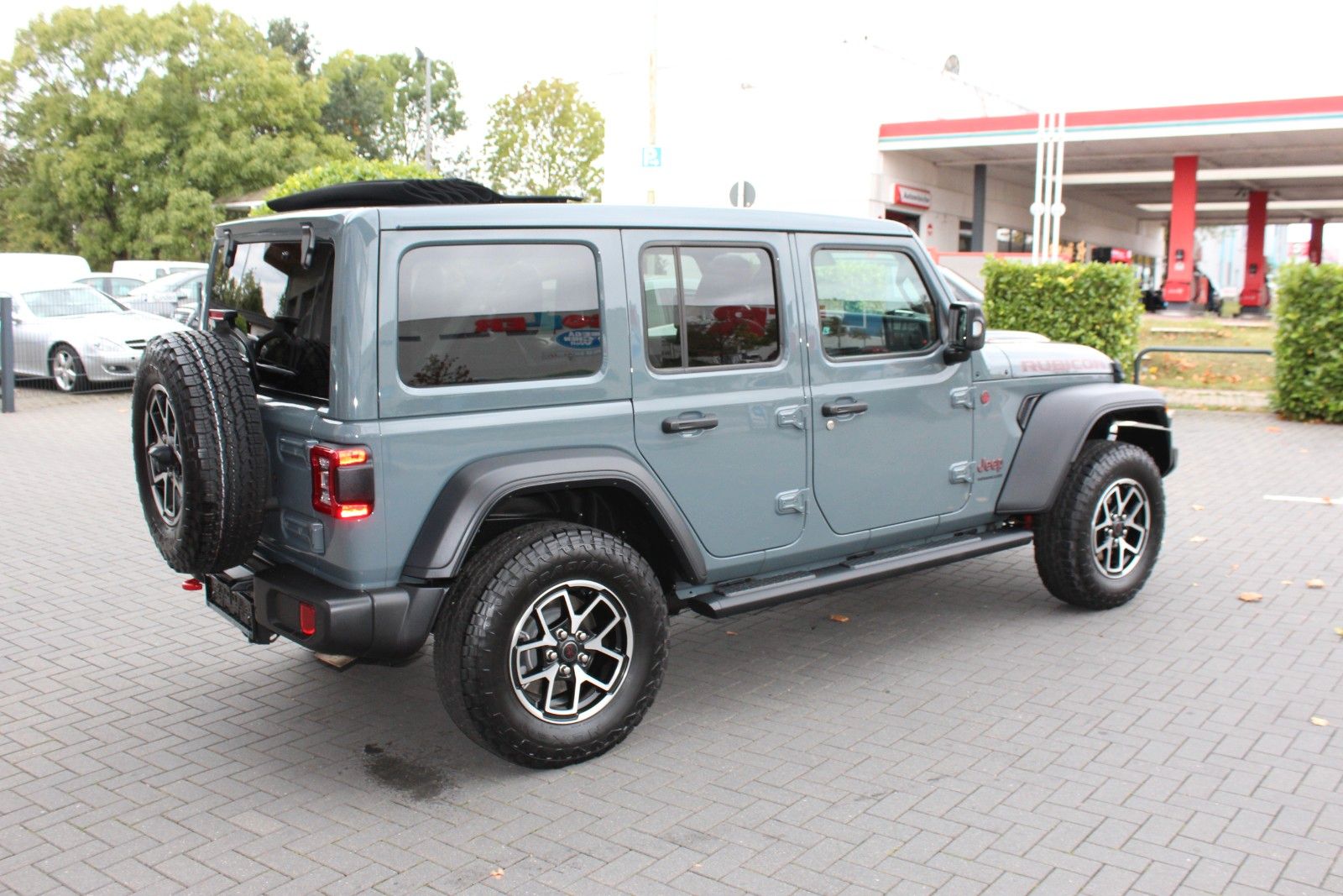 Jeep Wrangler 2024 г. Серый, пробег 47900 км
