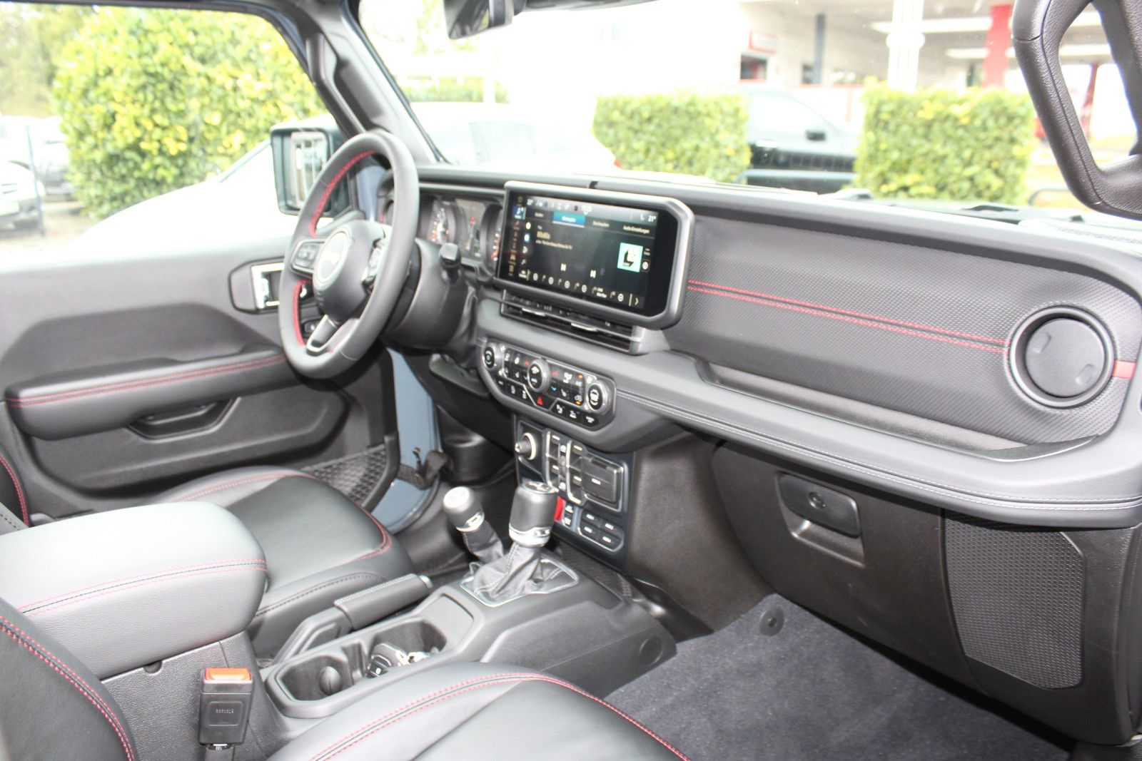 Jeep Wrangler 2024 г. Серый, пробег 47900 км