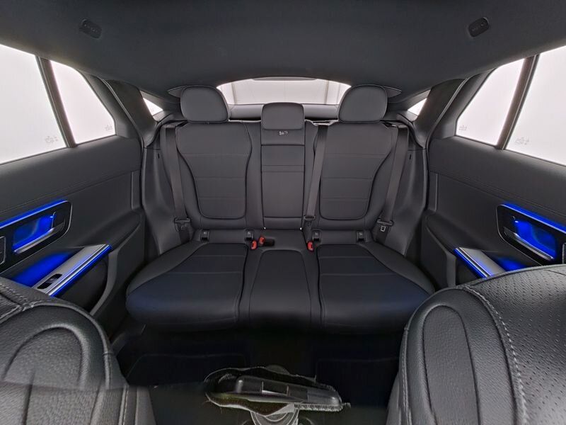 Mercedes-Benz GLC 300 2025 г. Чёрный, пробег 12939 км