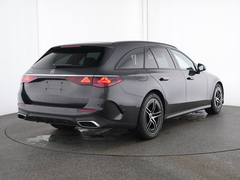 Mercedes-Benz E 220 2025 г. Серый, пробег 25284 км