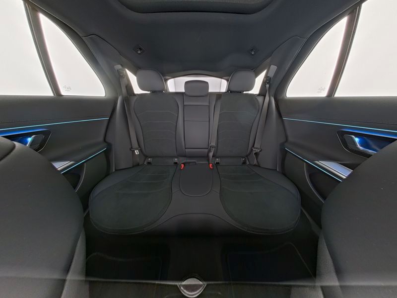 Mercedes-Benz E 220 2025 г. Серый, пробег 25284 км