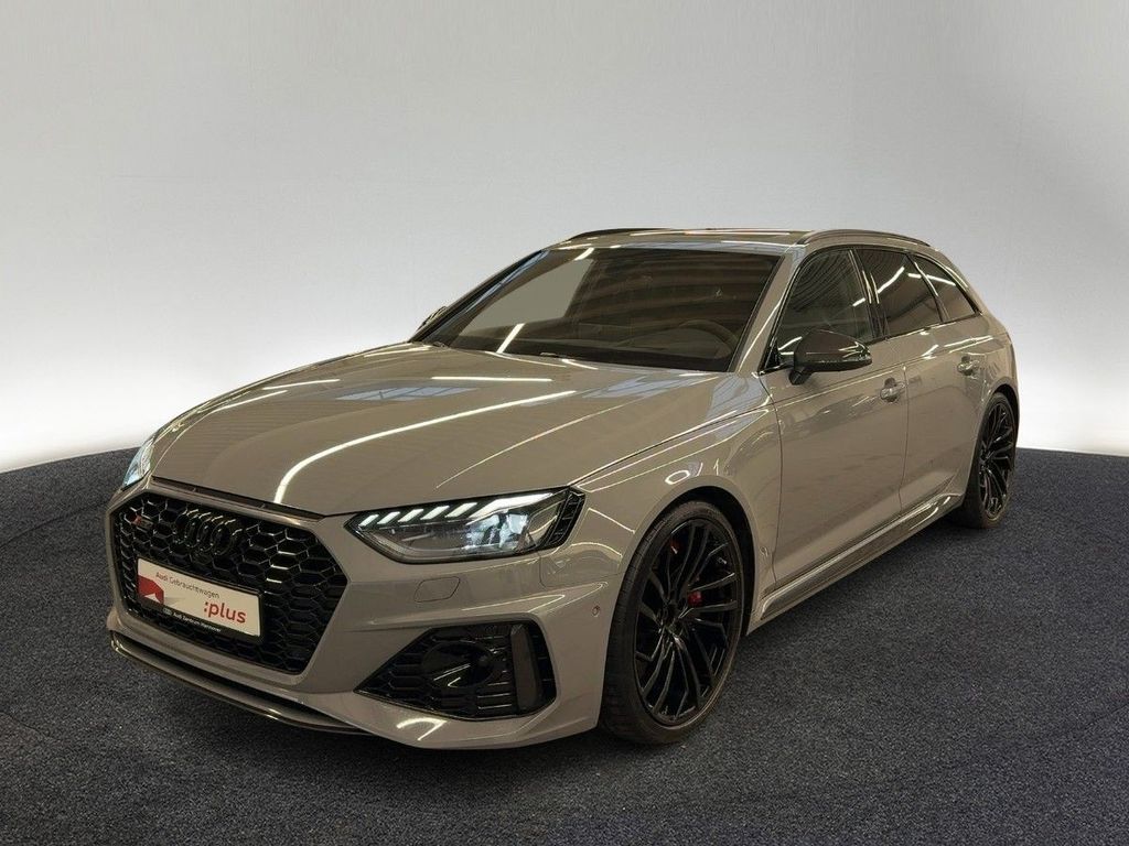 Audi RS4 2023 г. Серый, пробег 32091 км