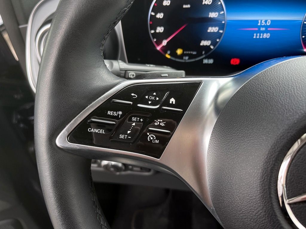 Mercedes-Benz V 220 2025 г. Синий, пробег 11166 км