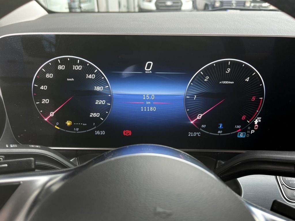 Mercedes-Benz V 220 2025 г. Синий, пробег 11166 км