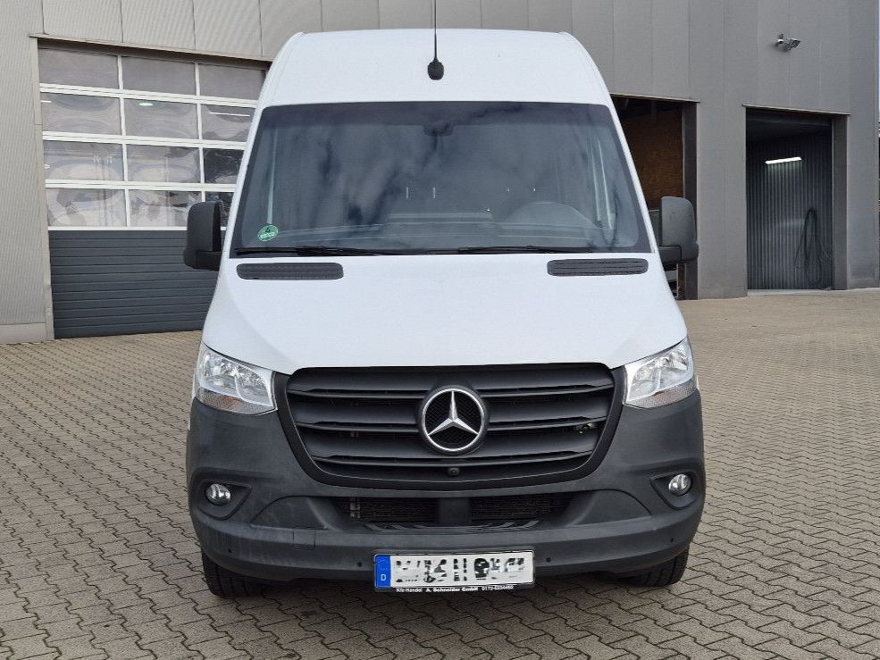 Mercedes-Benz SPRINTER 2021 г. Белый, пробег 50475 км
