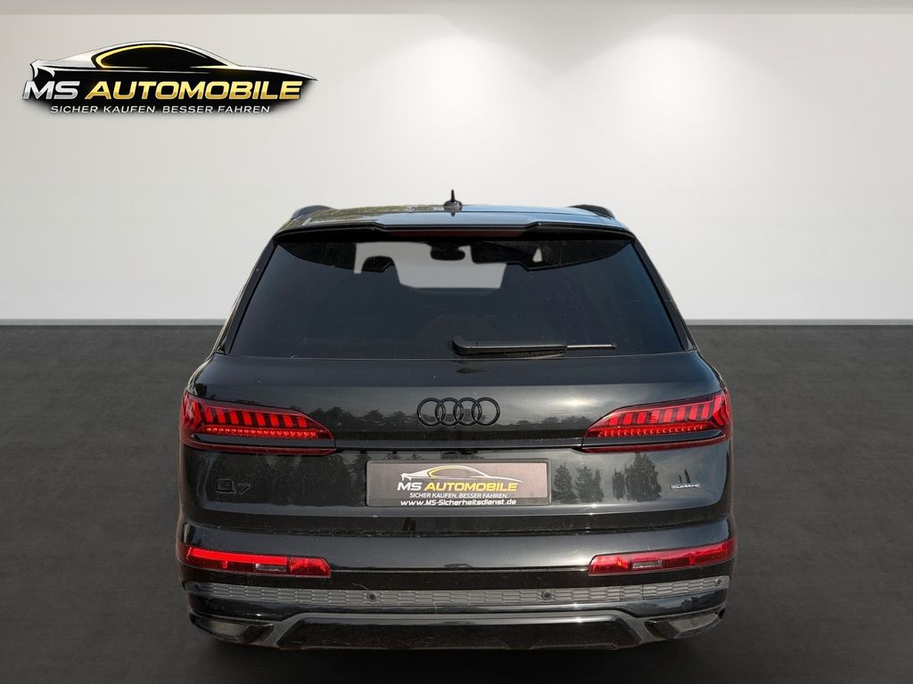 Audi Q7 2024 г. Чёрный, пробег 59900 км