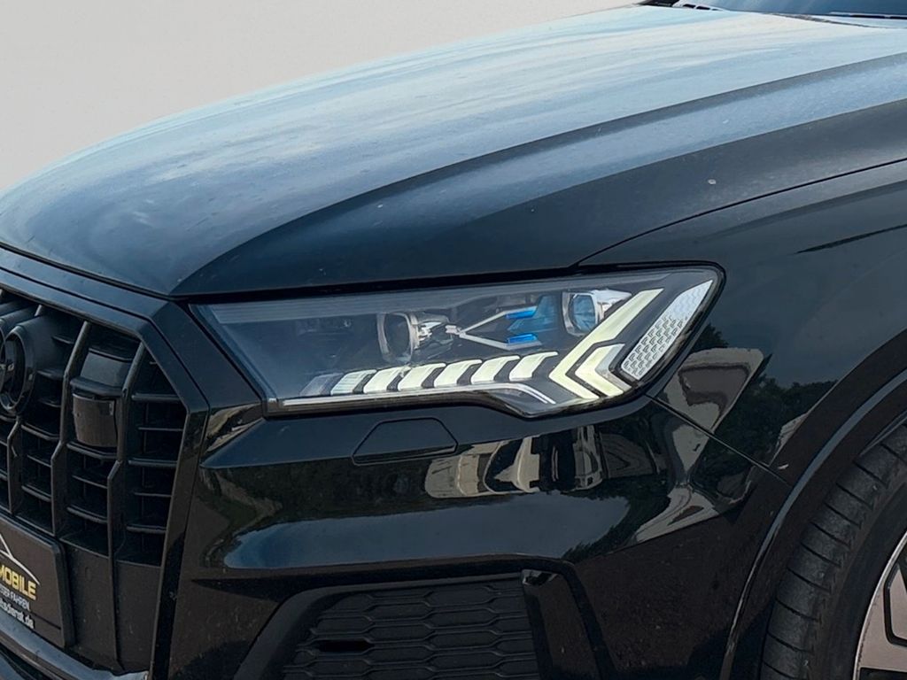 Audi Q7 2024 г. Чёрный, пробег 59900 км