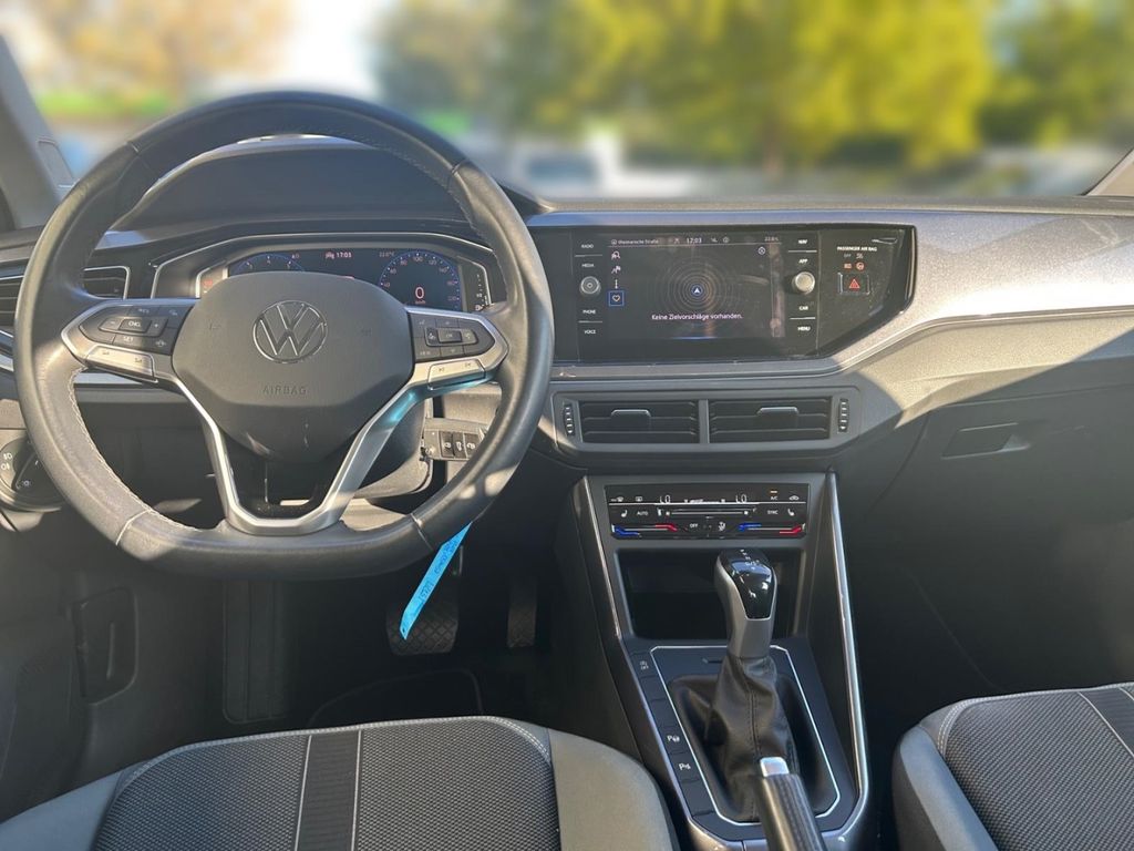 Volkswagen Polo 2023 г. Белый, пробег 39998 км