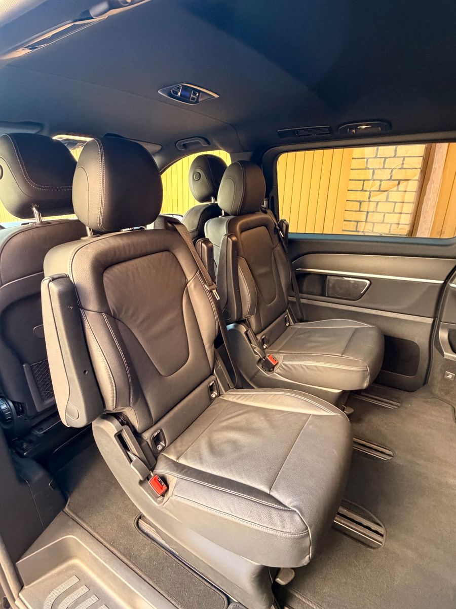 Mercedes-Benz V 300 2022 г. Чёрный, пробег 51000 км