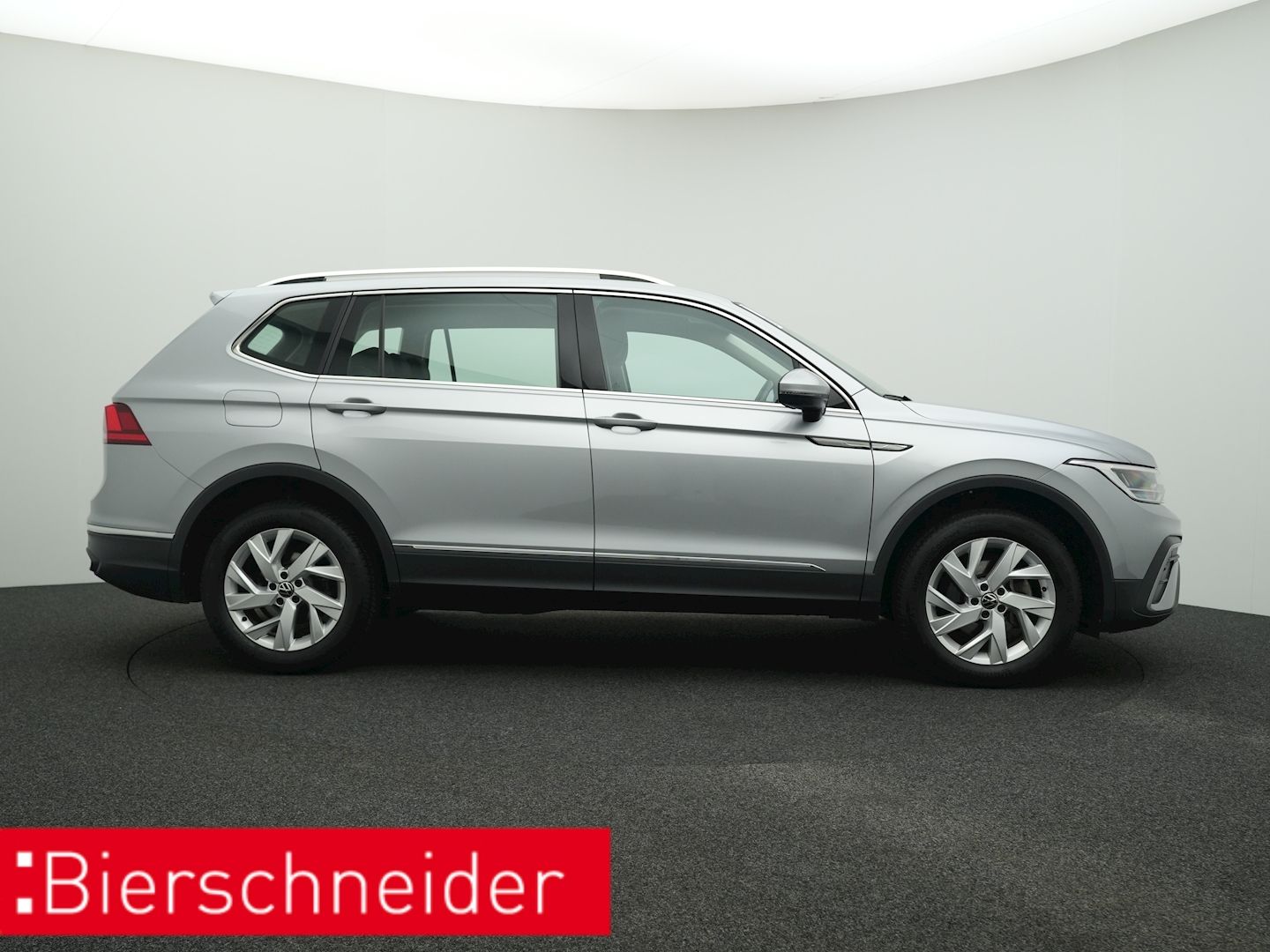 Volkswagen TIGUAN ALLSPACE 2025 г. Серебристый, пробег 31270 км