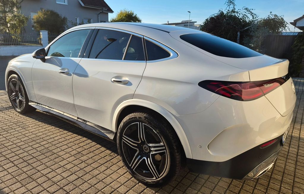 Mercedes-Benz GLC 200 2023 г. Белый, пробег 28000 км