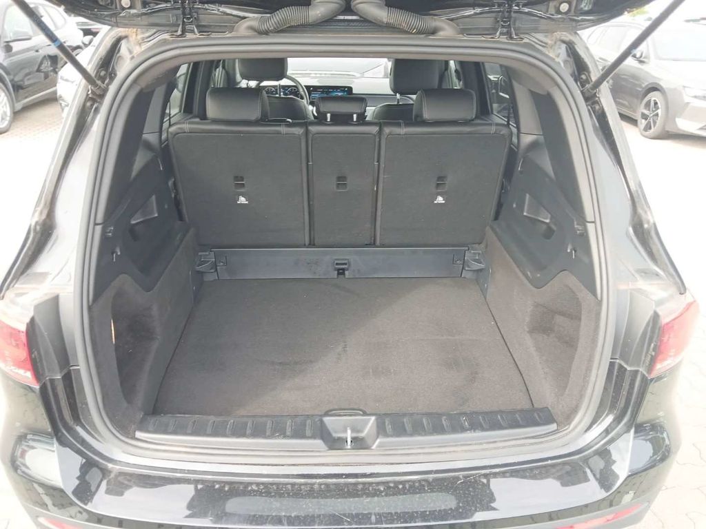 Mercedes-Benz GLB 200 2022 г. Чёрный, пробег 50879 км