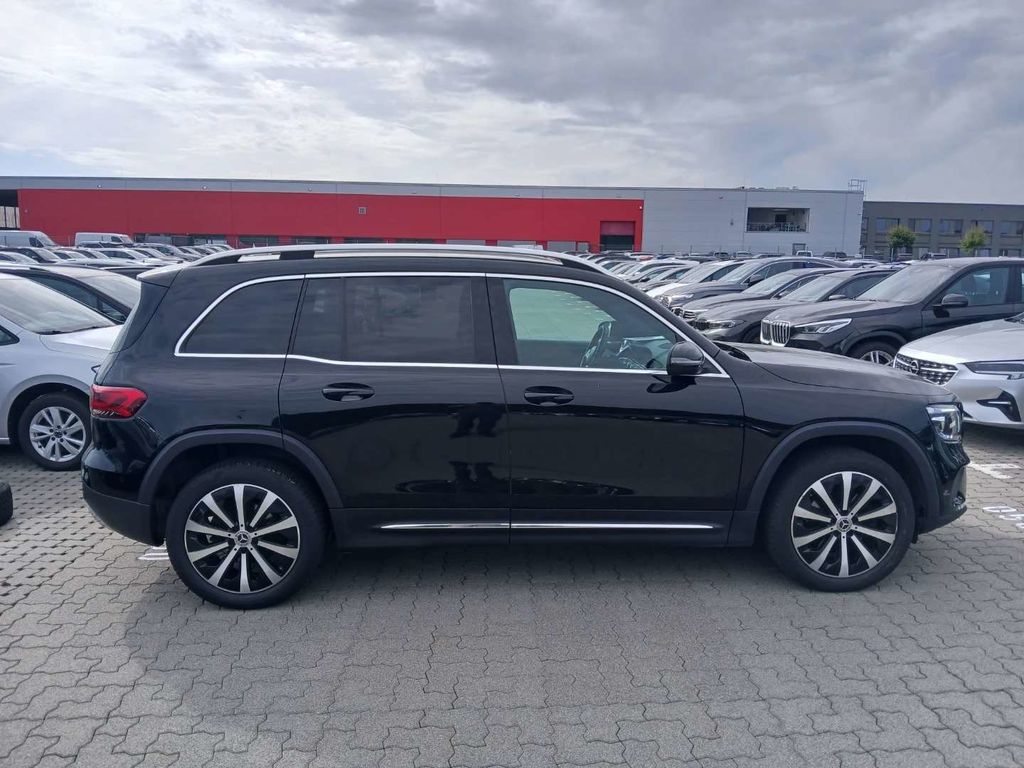 Mercedes-Benz GLB 200 2022 г. Чёрный, пробег 50879 км