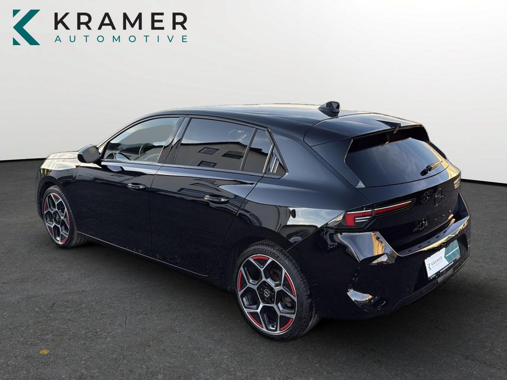 Opel Astra 2022 г. Чёрный, пробег 58000 км