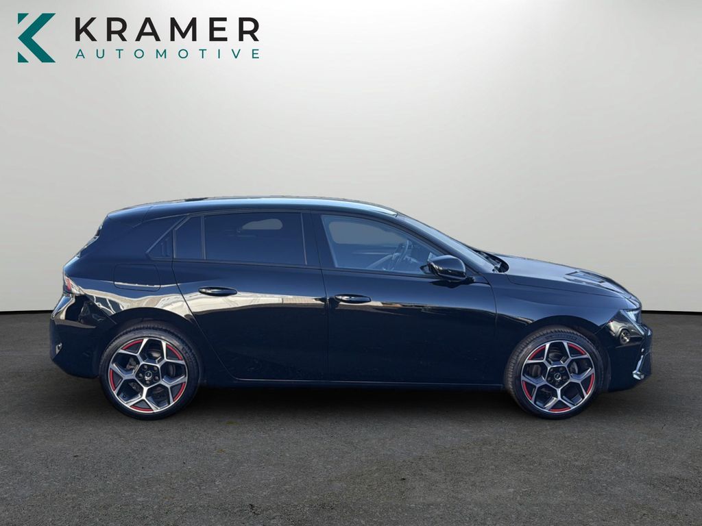 Opel Astra 2022 г. Чёрный, пробег 58000 км