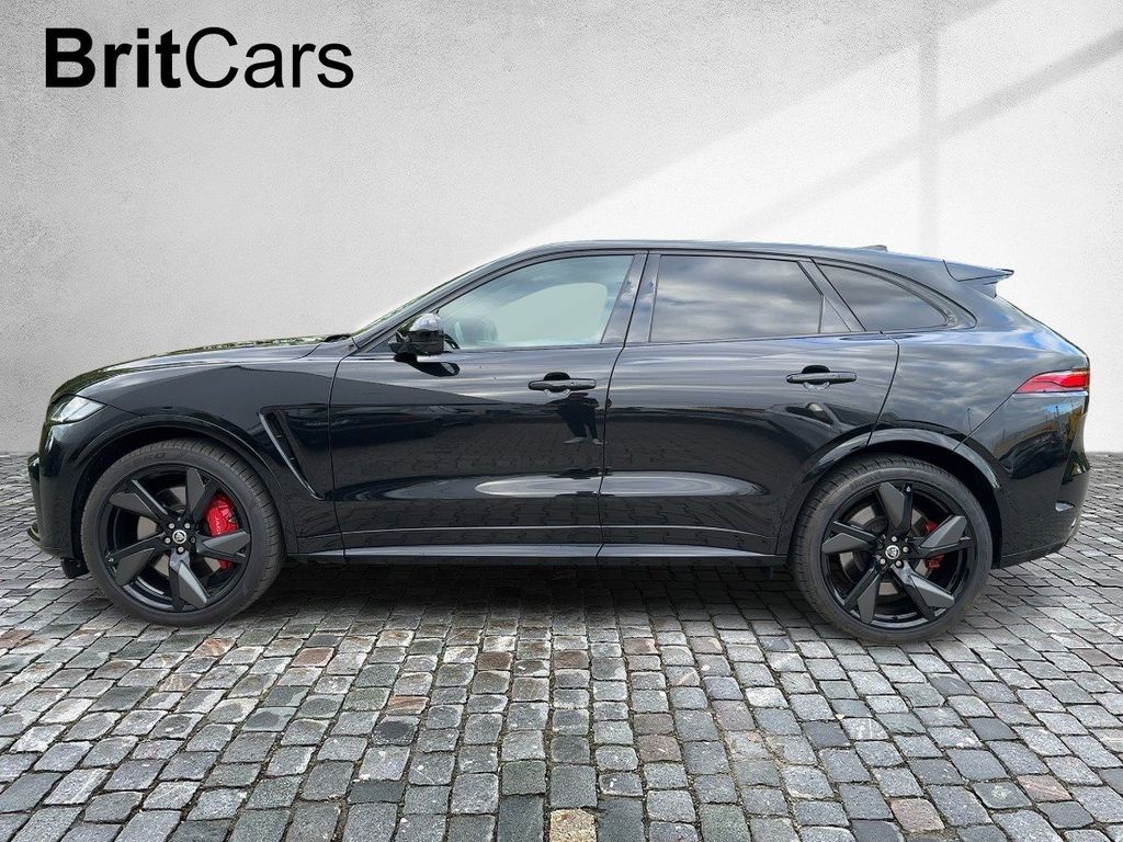 Jaguar F-Pace 2023 г. Чёрный, пробег 44862 км