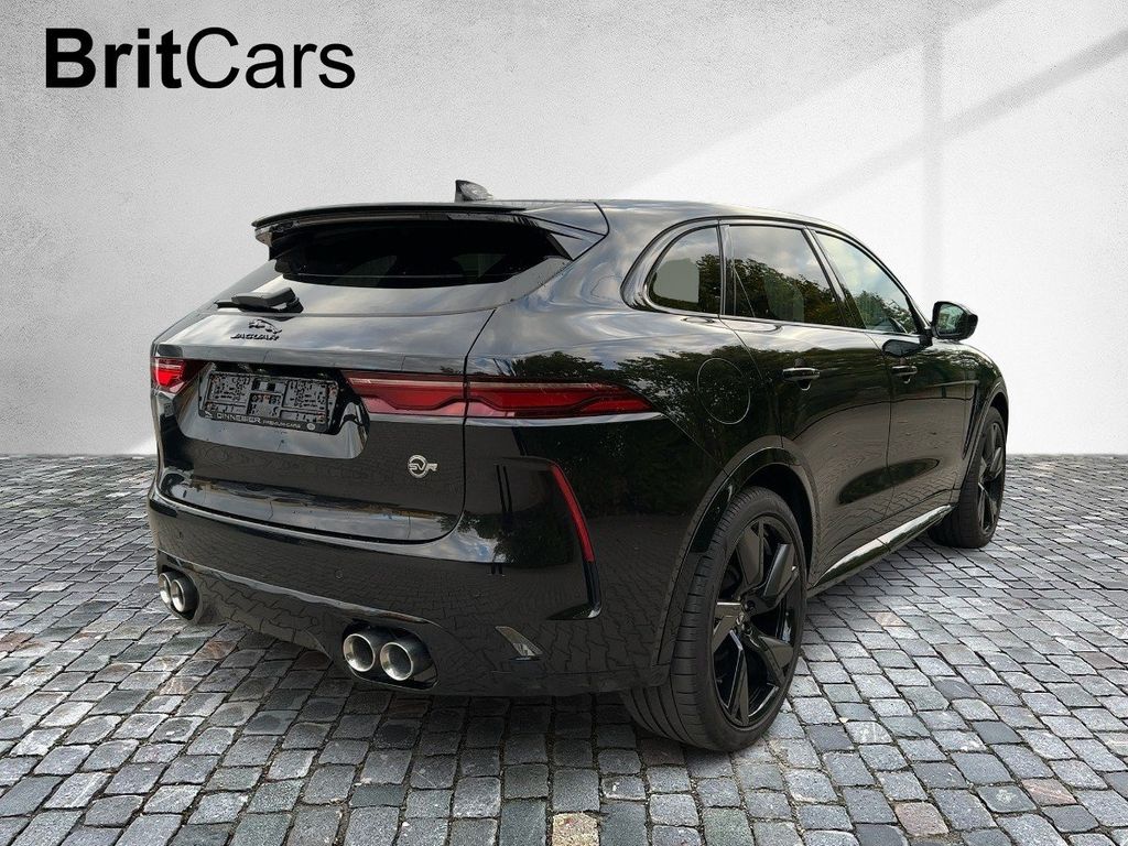 Jaguar F-Pace 2023 г. Чёрный, пробег 44862 км