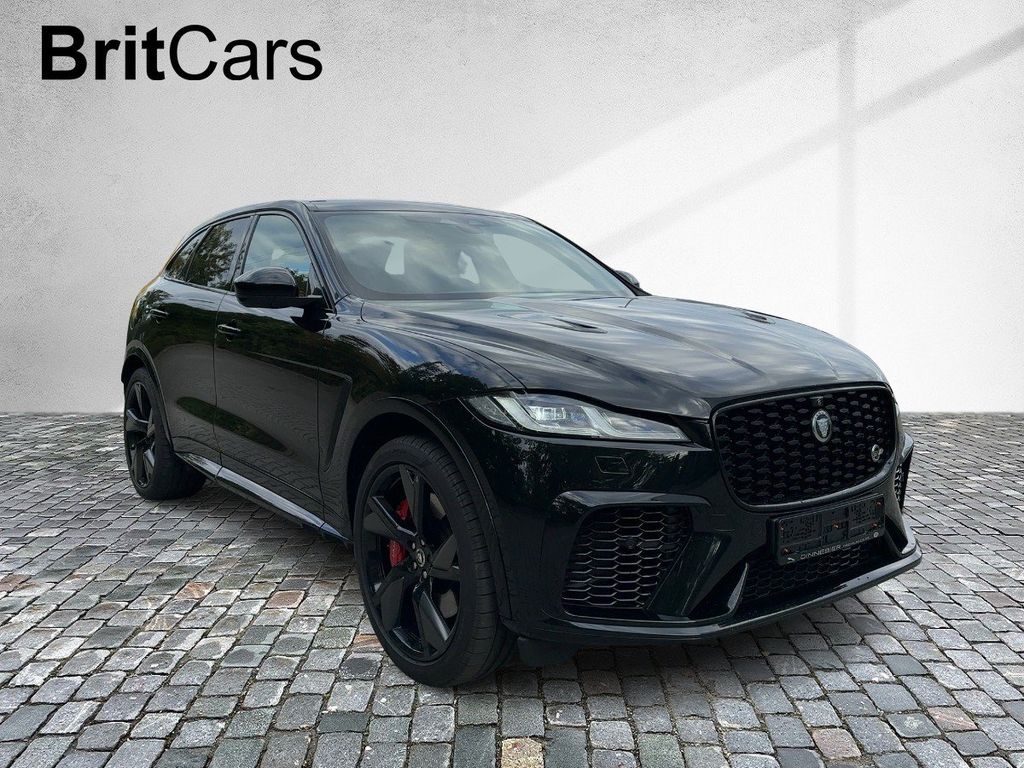 Jaguar F-Pace 2023 г. Чёрный, пробег 44862 км