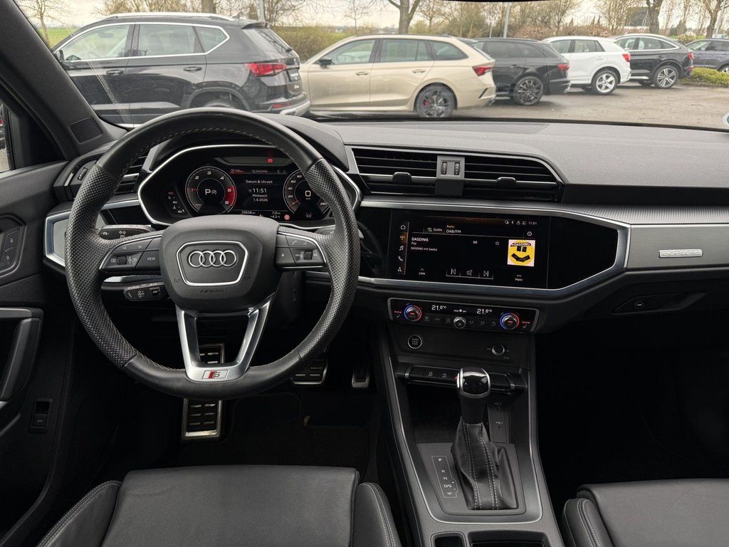Audi Q3 2023 г. Серый, пробег 59937 км