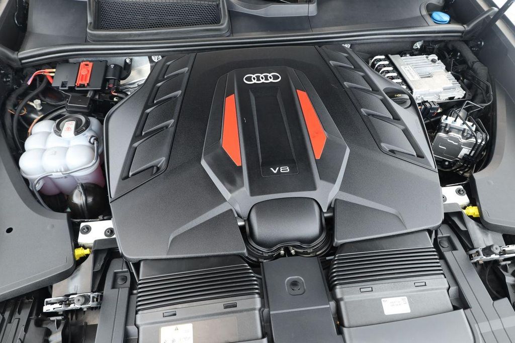 Audi SQ8 2024 г. Серый, пробег 34700 км