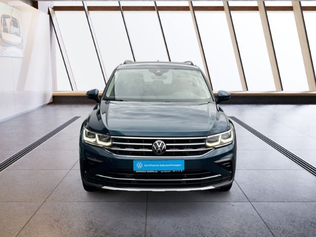 Volkswagen Tiguan 2023 г. Синий, пробег 34387 км