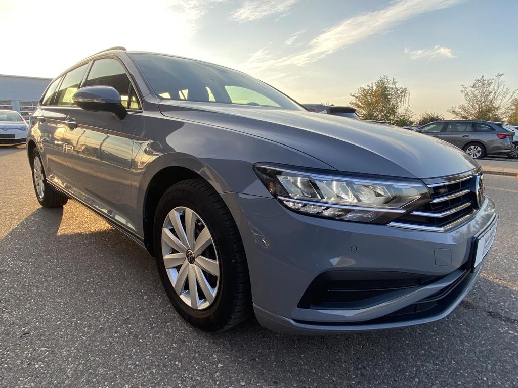 Volkswagen PASSAT VARIANT 2023 г. Серый, пробег 29204 км
