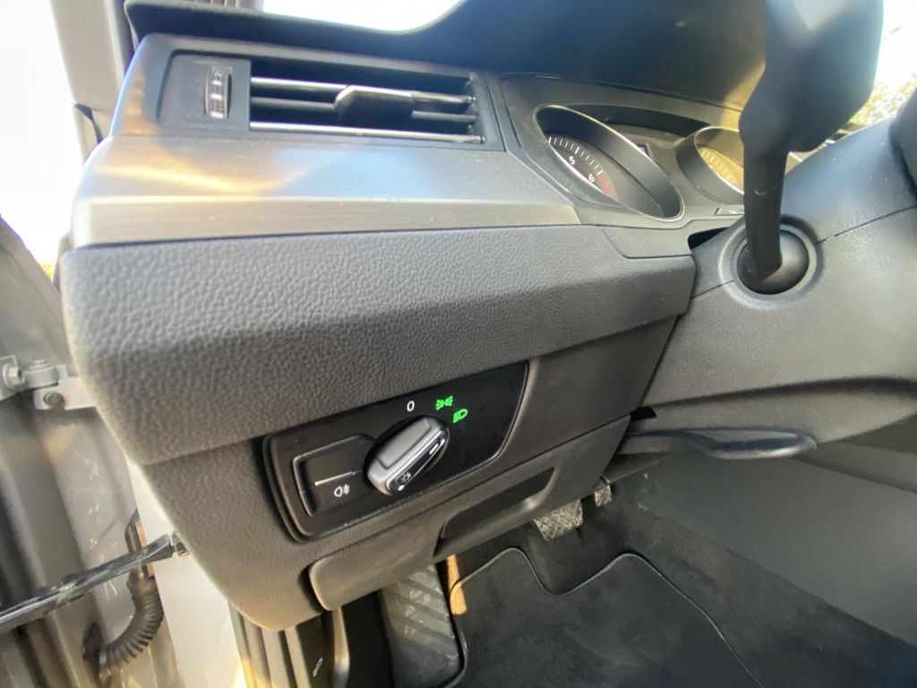 Volkswagen PASSAT VARIANT 2023 г. Серый, пробег 29204 км