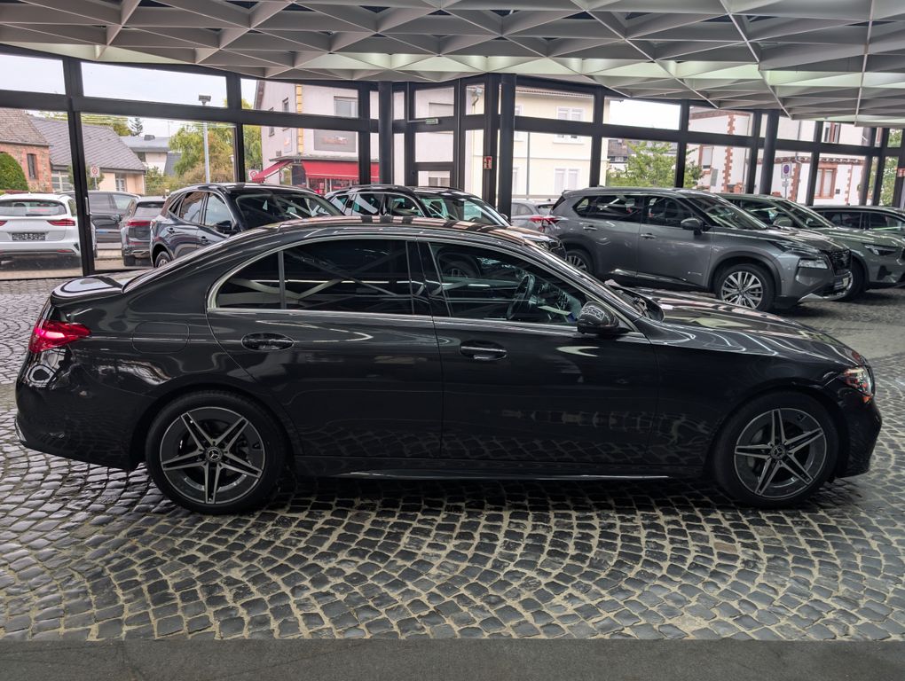 Mercedes-Benz C 220 2024 г. Серый, пробег 51588 км
