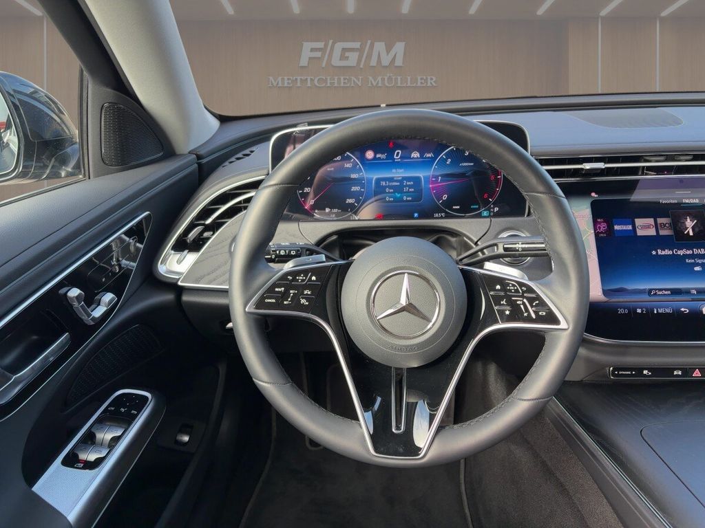 Mercedes-Benz E 220 2025 г. Серый, пробег 30515 км