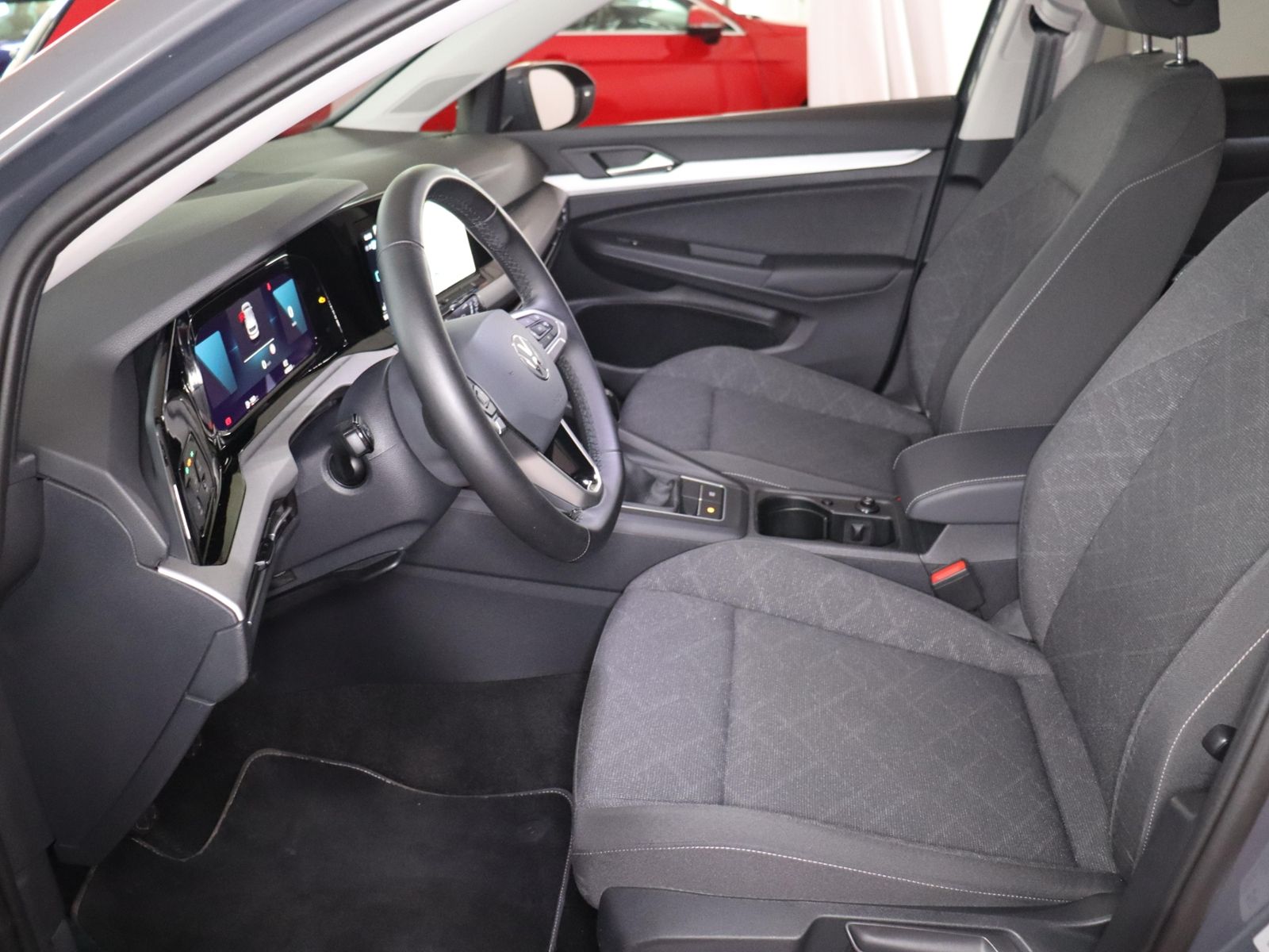Volkswagen Golf 2023 г. Серый, пробег 49851 км
