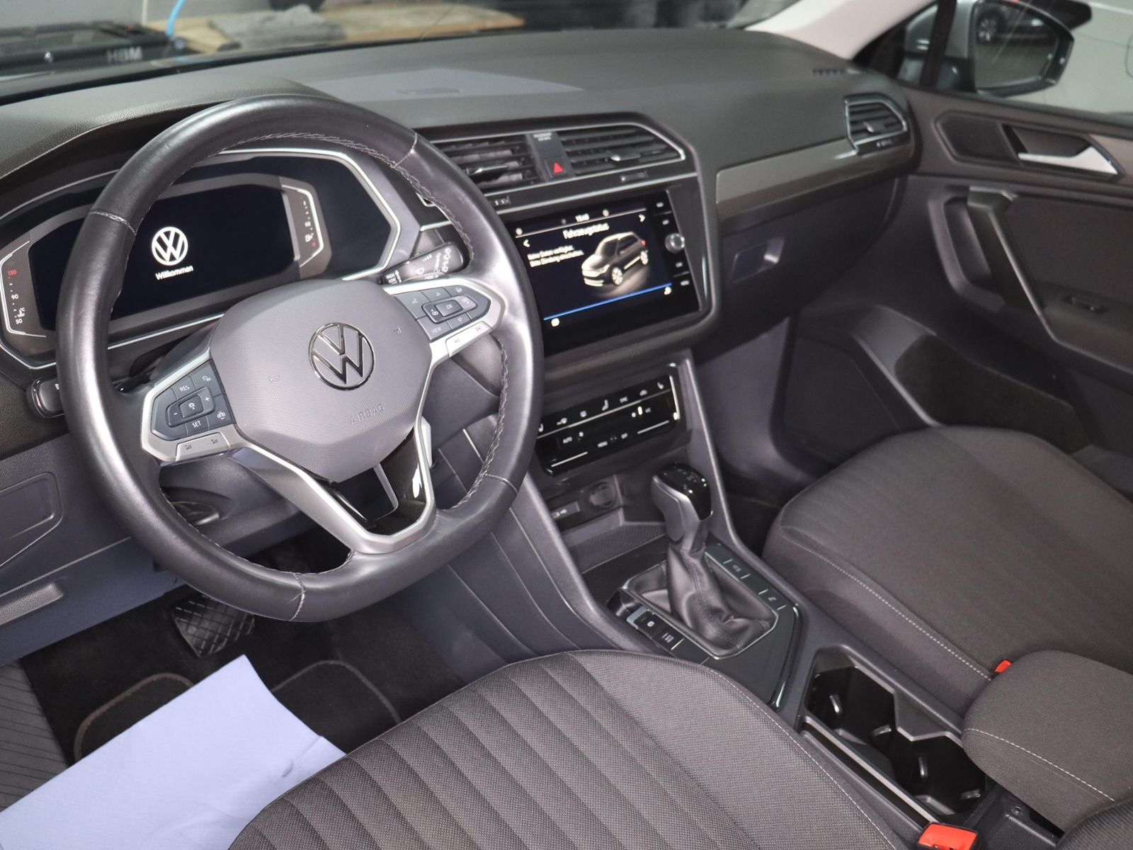 Volkswagen TIGUAN ALLSPACE 2025 г. Чёрный, пробег 35774 км