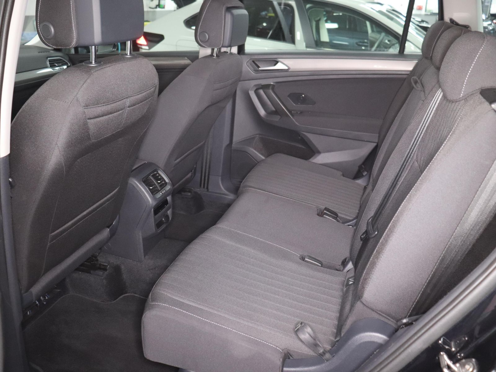 Volkswagen TIGUAN ALLSPACE 2025 г. Чёрный, пробег 35774 км