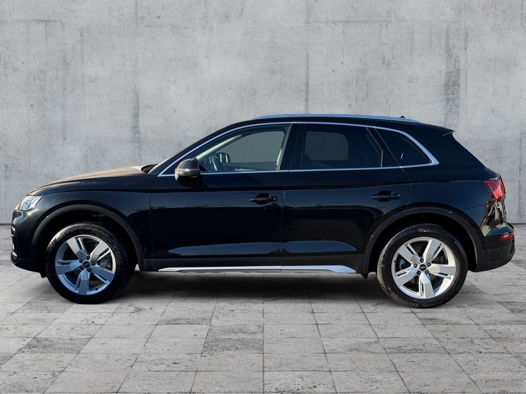 Audi Q5 2023 г. Чёрный, пробег 58776 км